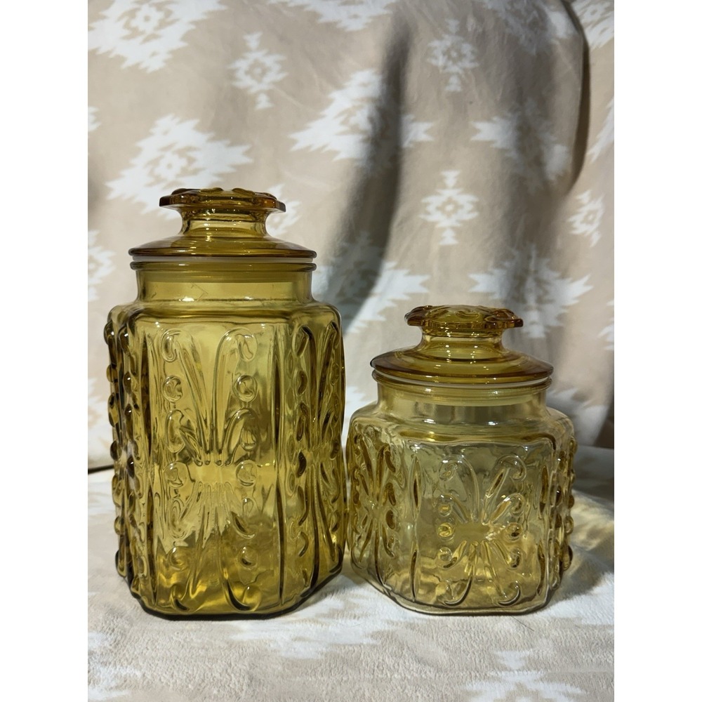 L.E. Smith Atterbury Vtg Canisters Set of 2, 7" & 5", Glossy Finish
